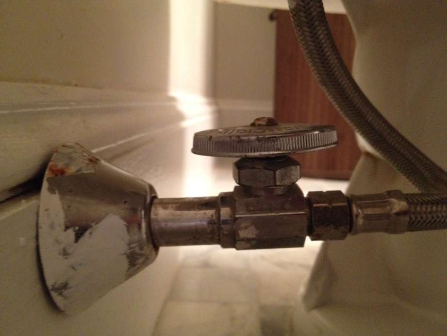 toilet shut off valve